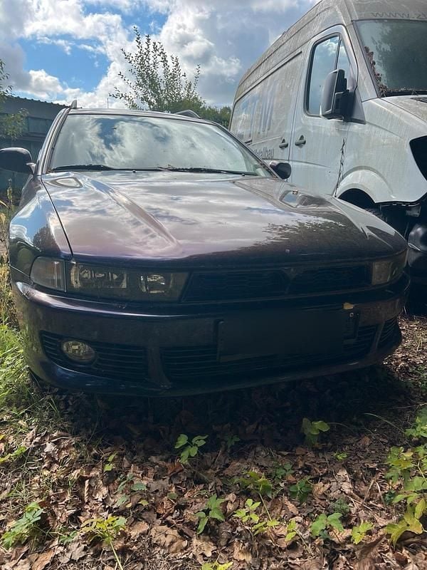 Andere farben Gebraucht 2000 Mitsubishi Galant Kombi | 750 € (Teuer) - Bild 1/4