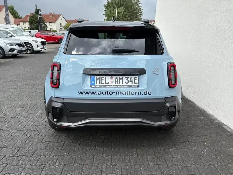 Gebraucht Renault 4 E-Tech Komfort 110 kW (150 PS) 2025 Blau SUV