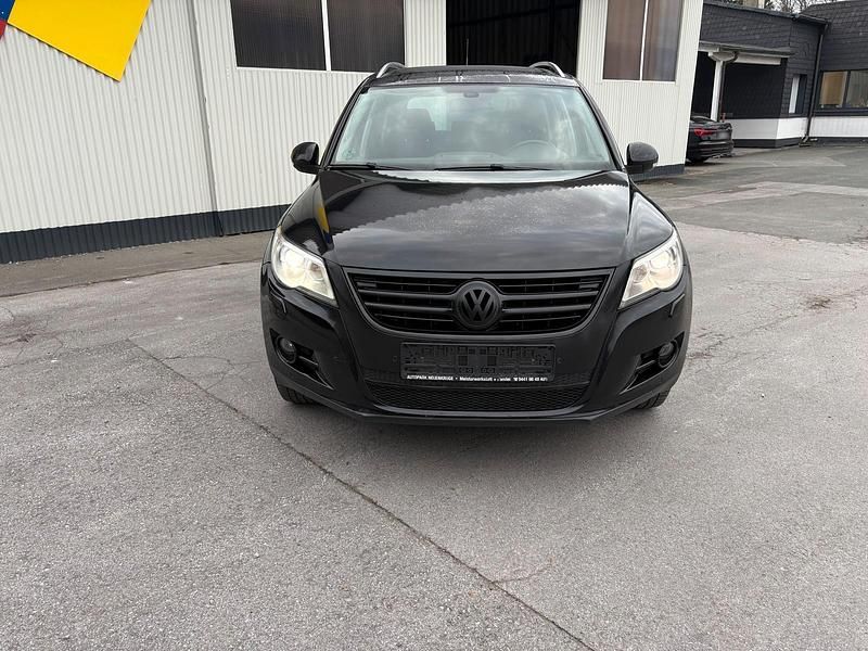 Gebraucht VW Tiguan 140 PS (102 kW) 2011 Schwarz SUV