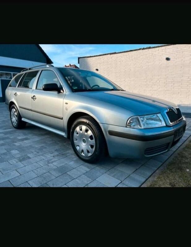 Gebraucht 2001 Skoda Octavia Kombi | 1.980 € (Teuer) - Bild 1/4