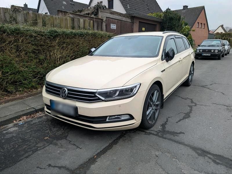 Gebraucht VW Passat 150 PS (110 kW) 2017 Andere farben Kombi