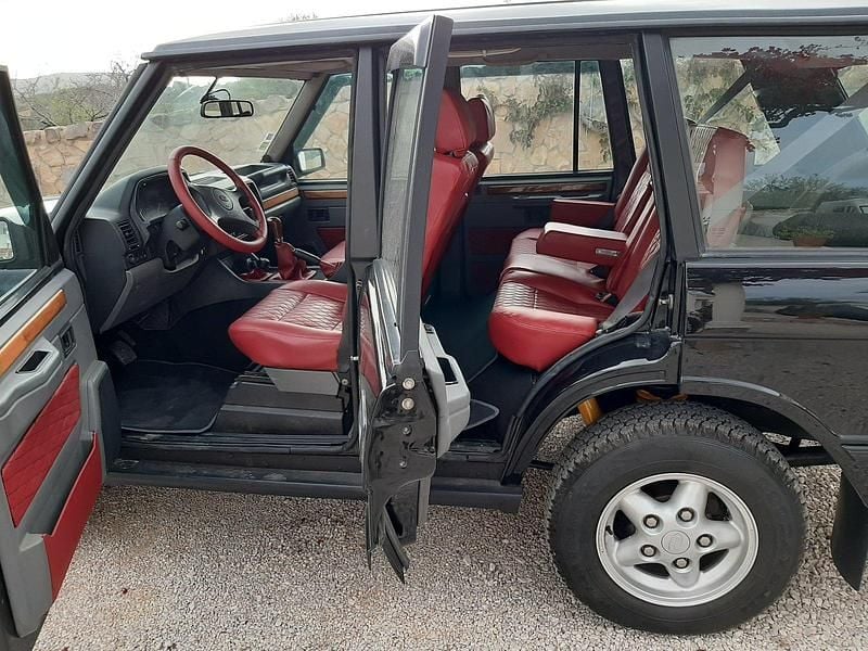 Schwarz Gebraucht 1995 Land Rover Range Rover Classic SUV | 46.000 € - Bild 1/4