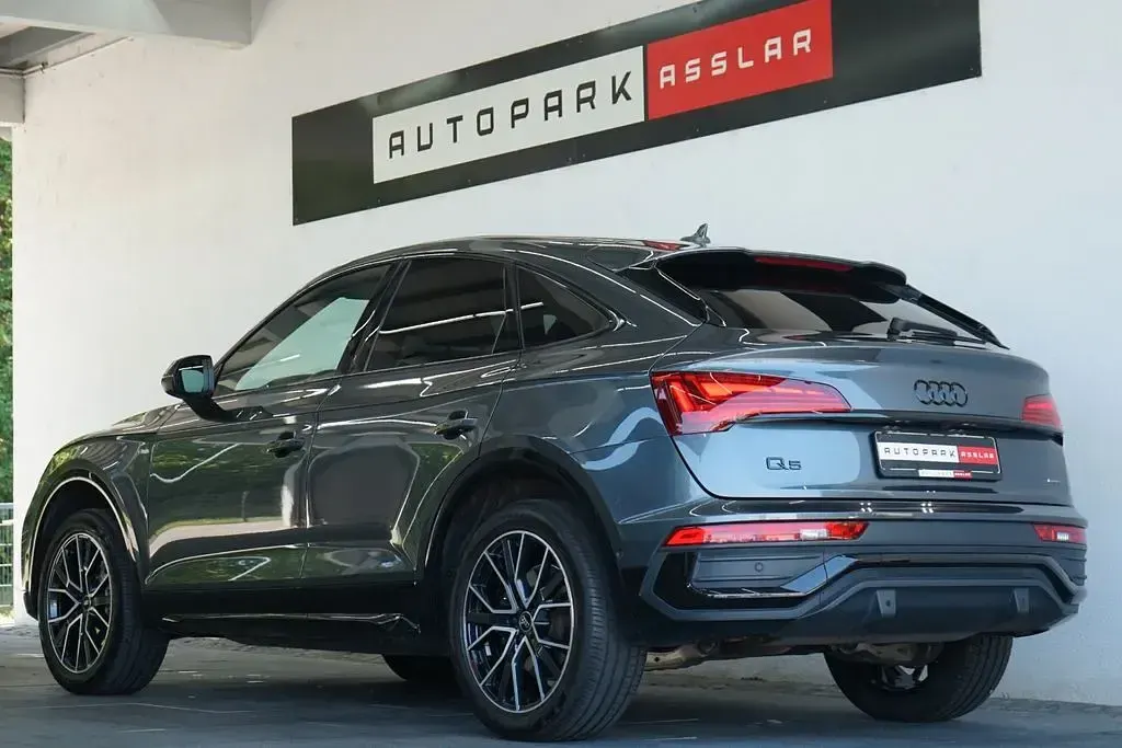 Gebraucht Audi Q5 Sportback S-Line 204 PS (150 kW) 2023 Grau SUV