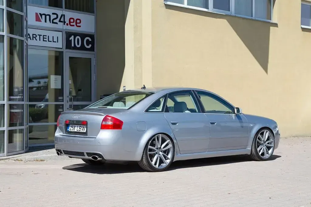 Gebraucht Audi RS6 Sport 450 PS (330 kW) 2004 Grau Limousine
