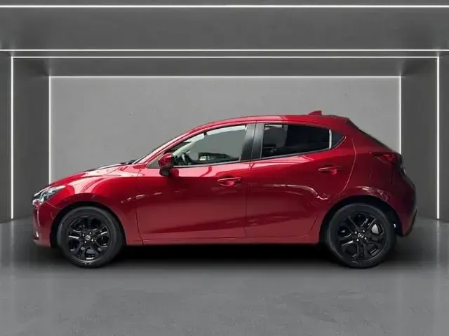 Gebraucht Mazda 2 Kizoku 90 PS (66 kW) 2019 Rot Limousine