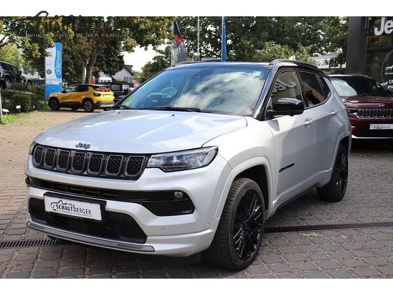 Gebraucht Jeep Compass 241 PS (177 kW) 2022 Silber SUV