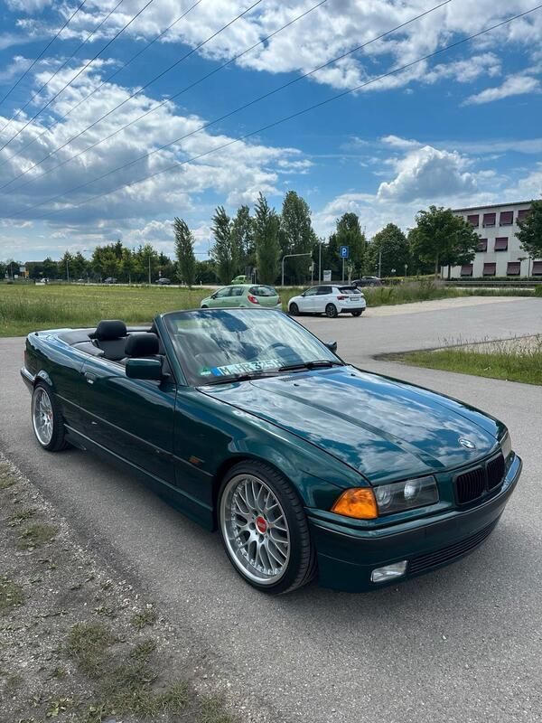 Grün Gebraucht 1994 BMW 325 Cabriolet Sport Line Cabrio | 12.000 € - Bild 1/4
