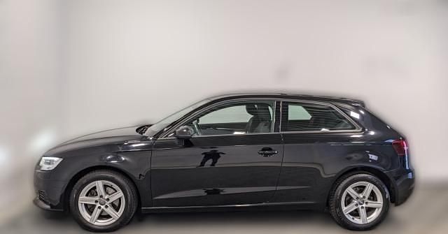 Farbe: Gebraucht 2017 Audi A3 Basis | 15.460 € (Etwas zu teuer) - Bild 1/1