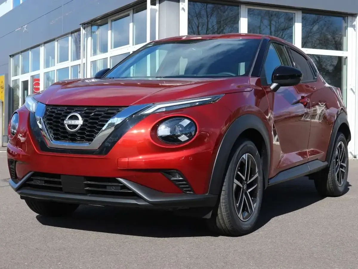 Neu Nissan Juke N-Connecta 114 PS (83 kW) 2025 Fuji sunset red SUV