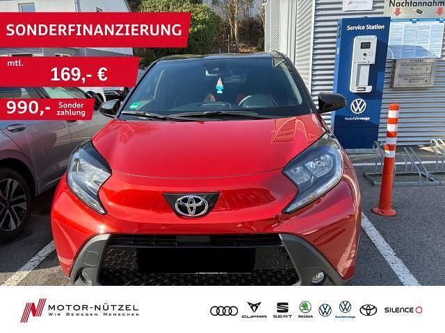 Gebraucht Toyota Aygo X 72 PS (52 kW) 2022 Rot SUV