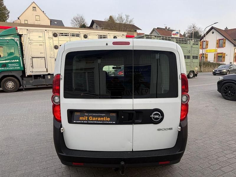 Second-hand Opel Combo 95 CP (69 kW) 2013 Alb Monovolum