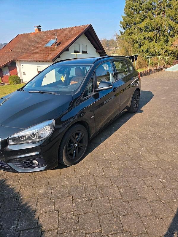 Gebraucht BMW 220 193 PS (141 kW) 2017 Schwarz Kombi