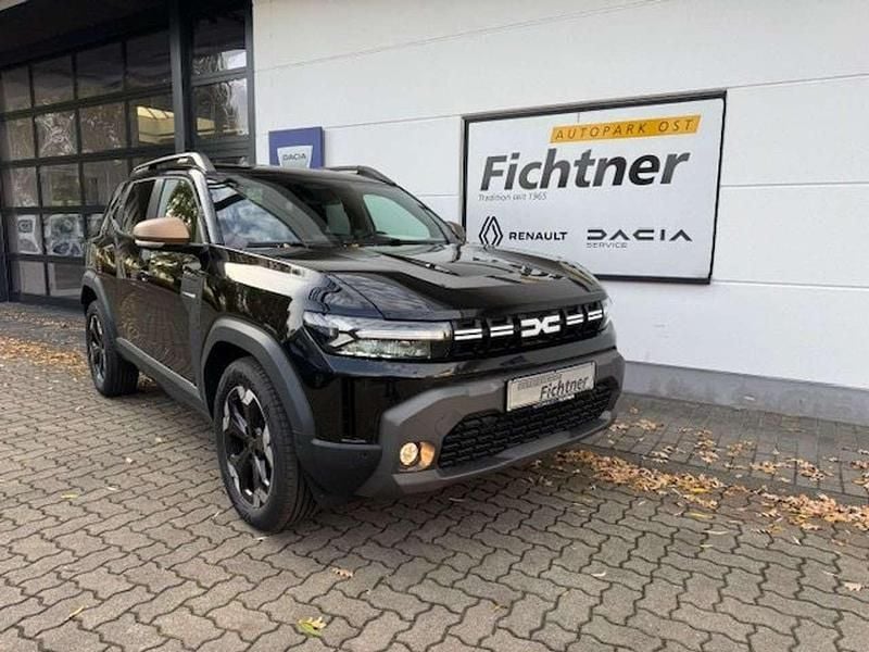Perlmuttschwarz Neu 2025 Dacia Duster Extreme SUV | 27.949 € (Teuer) - Bild 1/4