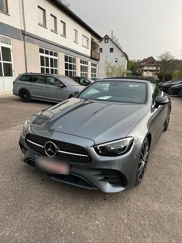 Grau Gebraucht 2020 Mercedes E400 AMG line Cabrio | 46.000 € (Fairer Preis) - Bild 1/4
