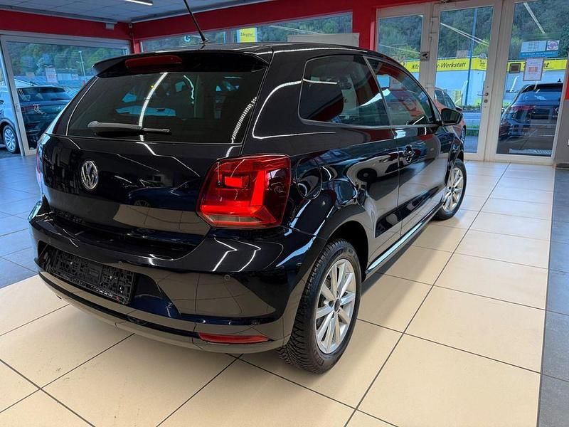 Gebraucht VW Polo LOUNGE 90 PS (66 kW) 2015 Schwarz Kleinwagen