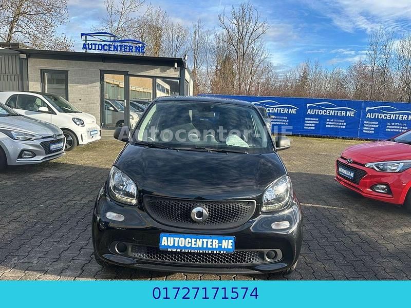 Schwarz Gebraucht 2019 Smart ForFour Kleinwagen | 10.200 € (Guter Preis) - Bild 1/4