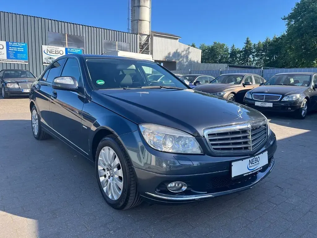Usata Mercedes C220 Elegance 170 CV (125 kW) 2008 Grigio Berlina