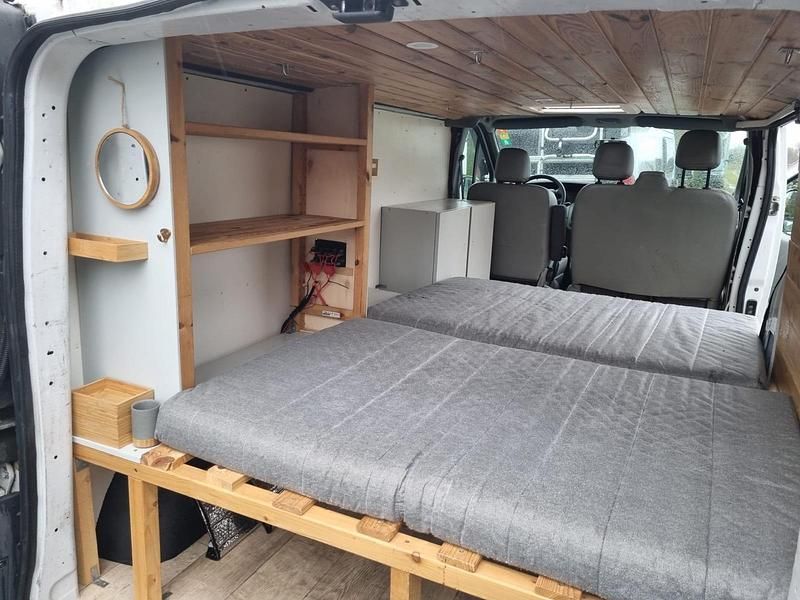 Gebraucht Renault Trafic 115 PS (84 kW) 2009 Weiß Van / Kleinbus