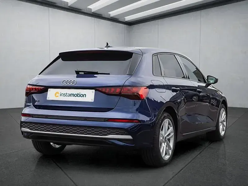 Gebraucht Audi A3 Sportback 150 PS (110 kW) 2025 Blau Kleinwagen
