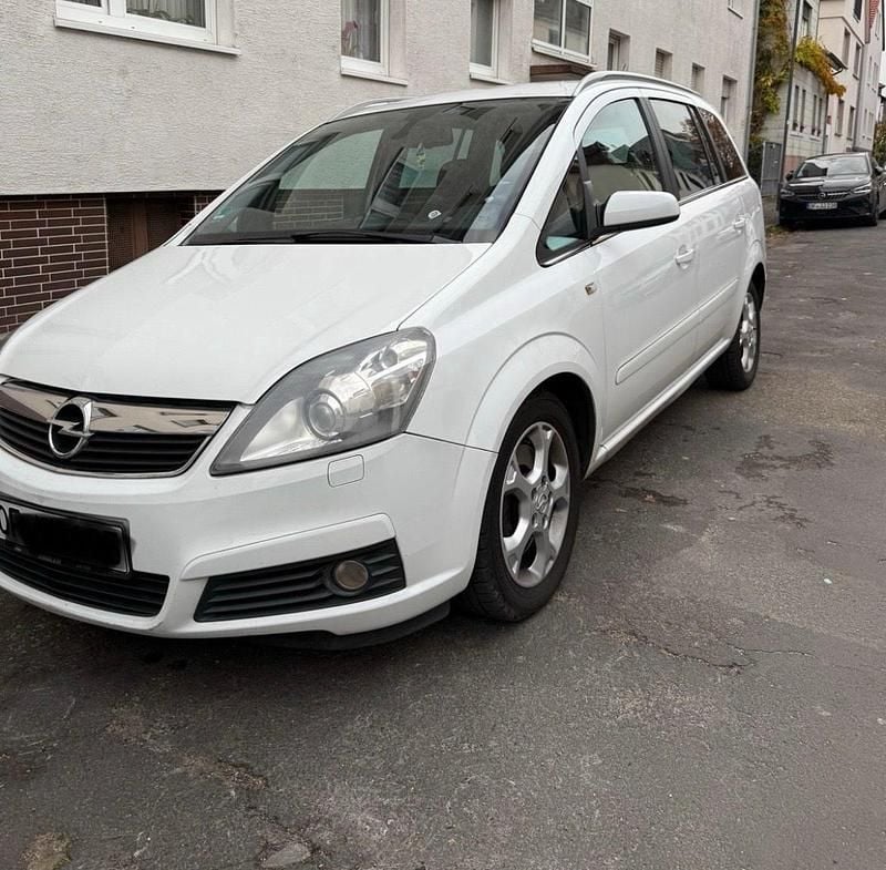 Weiß Gebraucht 2006 Opel Zafira Van / Kleinbus | 2.000 € (Fairer Preis) - Bild 1/4