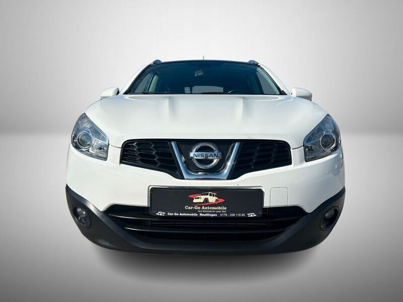 Weiß Gebraucht 2012 Nissan Qashqai 360º SUV | 7.499 € (Fairer Preis) - Bild 1/4