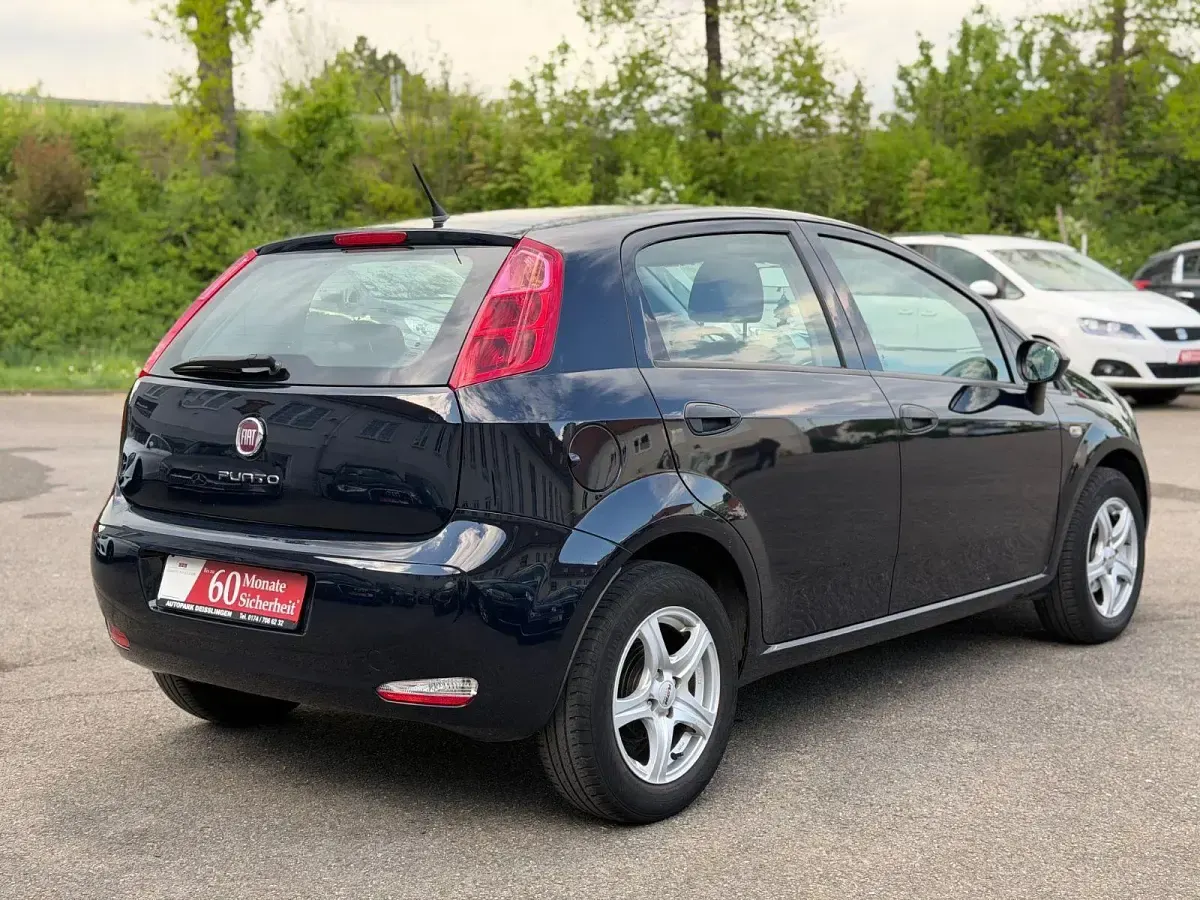 Gebraucht Fiat Punto Mystyle 69 PS (50 kW) 2016 Blau Kleinwagen