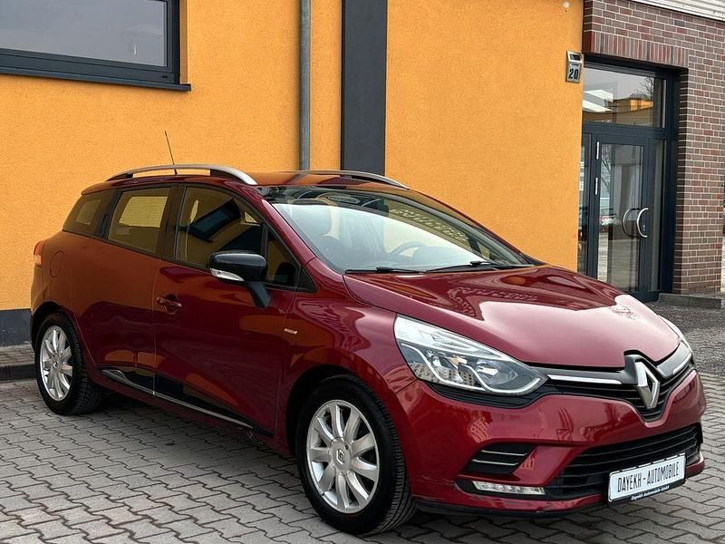 Gebraucht Renault Clio IV LIMITED 73 PS (53 kW) 2018 Rot Limousine