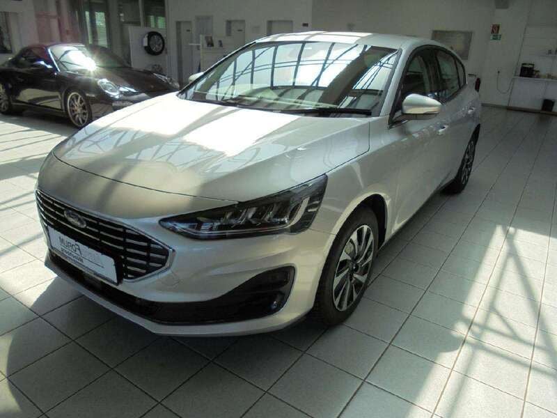 Polarsilber metallic Neu 2025 Ford Focus Titanium Limousine | 23.370 € (Superpreis) - Bild 1/4
