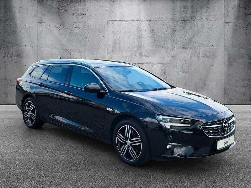 Używany Opel Insignia Elegance 200 KM (147 kW) 2021 Czarny Kombi