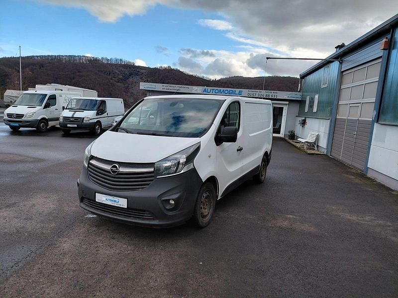 Gebraucht Opel Vivaro 120 PS (88 kW) 2014 Weiß Van / Kleinbus