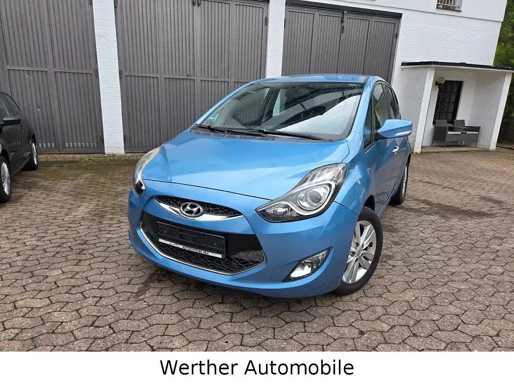 Gebraucht Hyundai ix20 Classic 90 PS (66 kW) 2012 Blau Kleinwagen