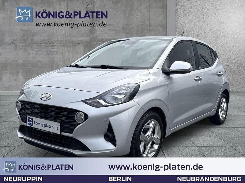 Silber Gebraucht 2021 Hyundai i10 Trend Kleinwagen | 11.990 € (Fairer Preis) - Bild 1/4