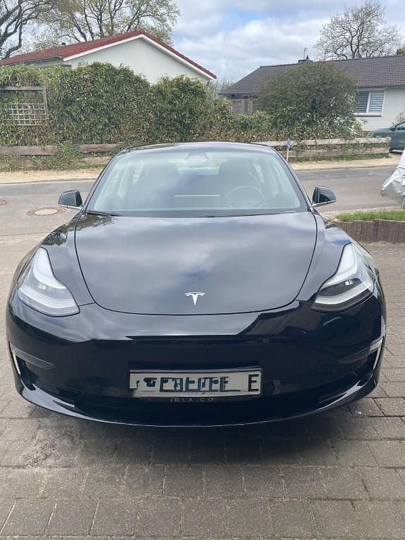 Usata Tesla Model 3 253 kW (345 CV) 2019 Nero Berlina