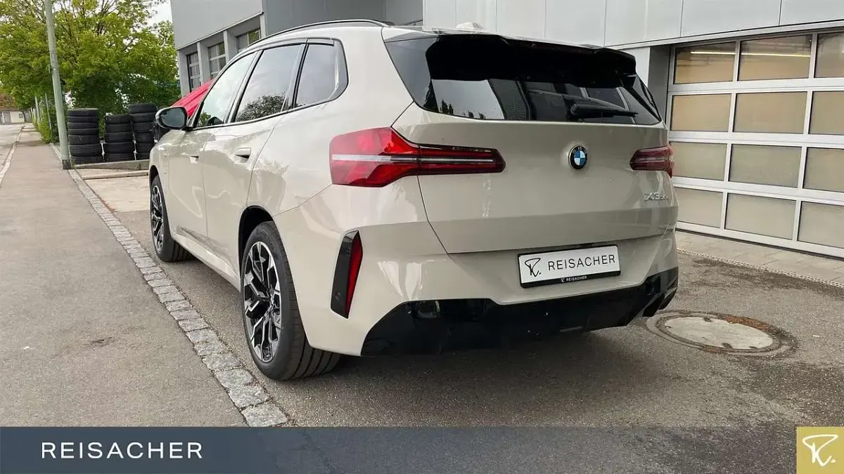 Neu BMW X3 Performance 299 PS (219 kW) 2026 Dune grey metallic SUV