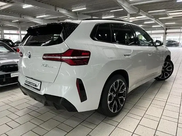 Gebraucht BMW X3 M Sport 197 PS (144 kW) 2025 Alpinweiss iii SUV