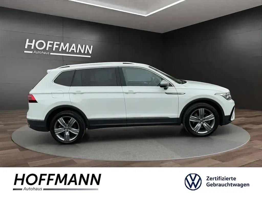 Gebraucht VW Tiguan Allspace Elegance 190 PS (139 kW) 2022 Weiß SUV