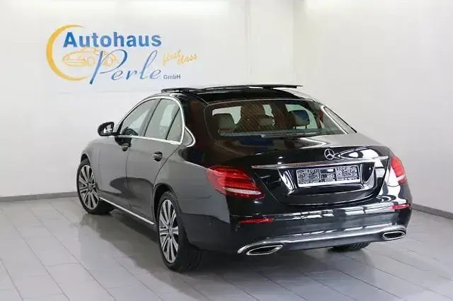 Gebraucht Mercedes E450 367 PS (269 kW) 2019 Schwarz Limousine