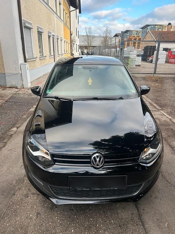 Gebraucht VW Polo 90 PS (66 kW) 2014 Schwarz Limousine