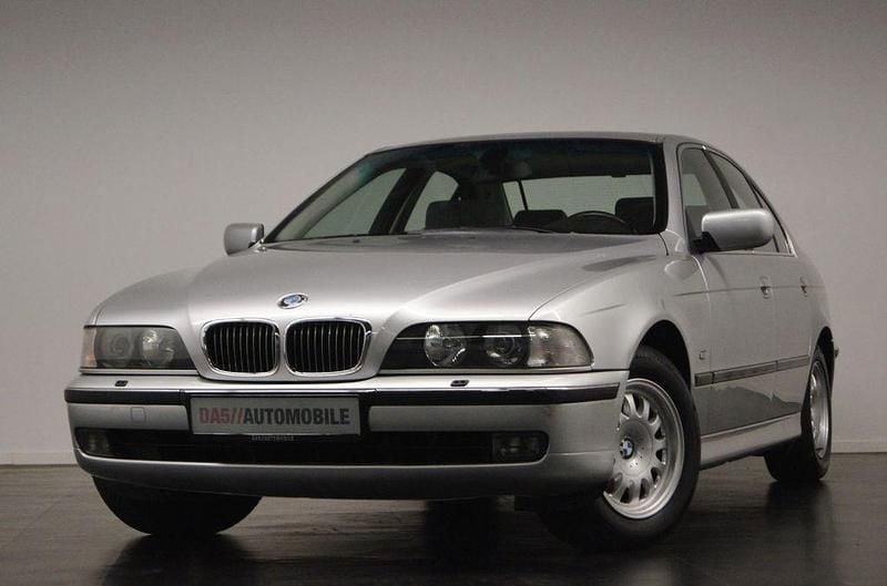Silber Gebraucht 2000 BMW 523 Sport Line Limousine | 4.900 € (Guter Preis) - Bild 1/4