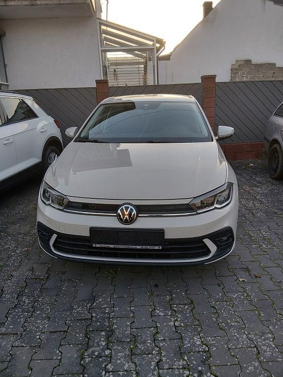 Grau Neu 2025 VW Polo Life Limousine | 22.390 € (Guter Preis) - Bild 1/4