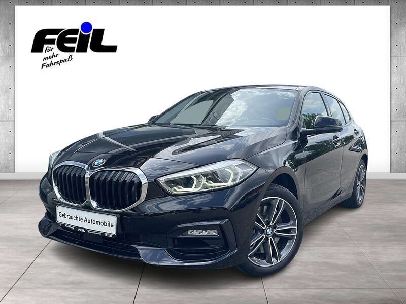 Schwarz schwarz ii Gebraucht 2022 BMW 120 Sport Line Kleinwagen | 26.270 € (Fairer Preis) - Bild 1/4