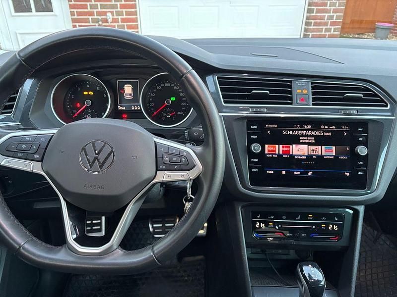 Gebraucht VW Tiguan Active 150 PS (110 kW) 2023 Schwarz SUV