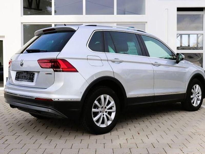 Gebraucht VW Tiguan Highline 150 PS (110 kW) 2018 Silber SUV