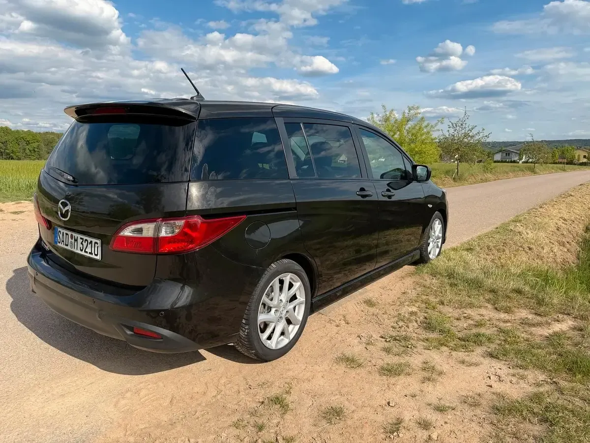 Gebraucht Mazda 5 116 PS (85 kW) 2011 Schwarz Van / Kleinbus