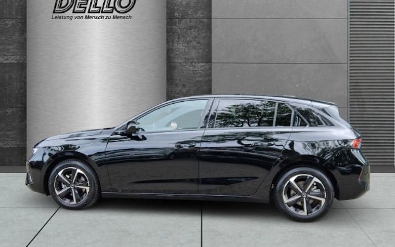 Gebraucht Opel Astra 130 PS (95 kW) 2025 Schwarz Limousine