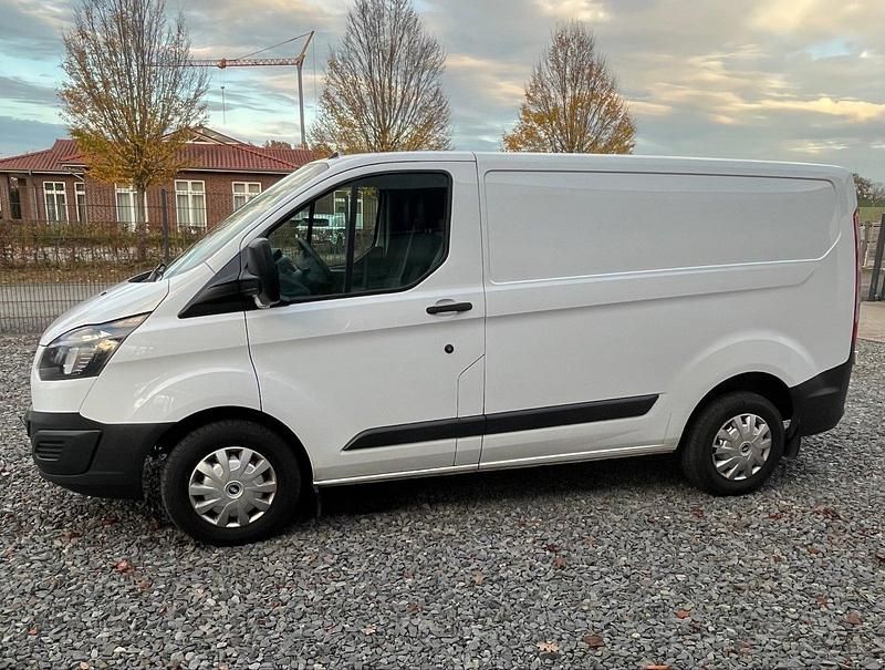 Weiß Gebraucht 2015 Ford Transit Custom Van / Kleinbus | 9.100 € (Superpreis) - Bild 1/4