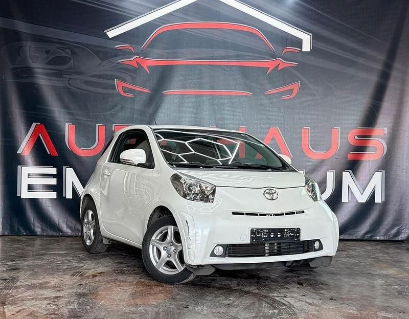 Weiß Gebraucht 2009 Toyota iQ Kleinwagen | 3.999 € (Fairer Preis) - Bild 1/4