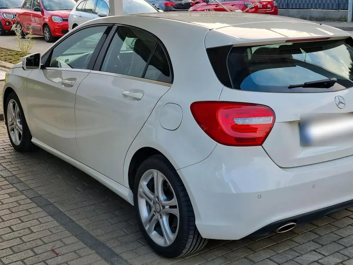Second-hand Mercedes A180 122 CP (89 kW) 2014 Alb Hatchback