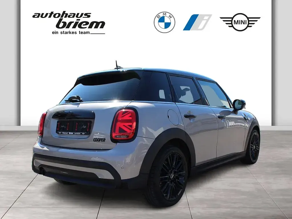 Gebraucht Mini Cooper 136 PS (100 kW) 2023 Grau Kleinwagen