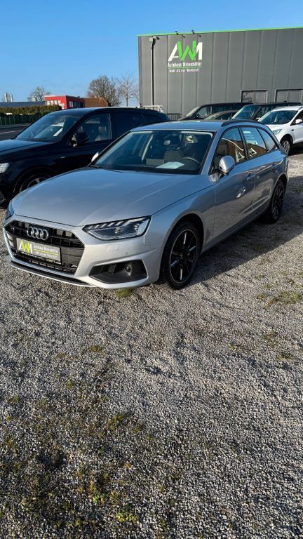 Silber Gebraucht 2019 Audi A4 Basis Kombi | 27.900 € (Guter Preis) - Bild 1/4